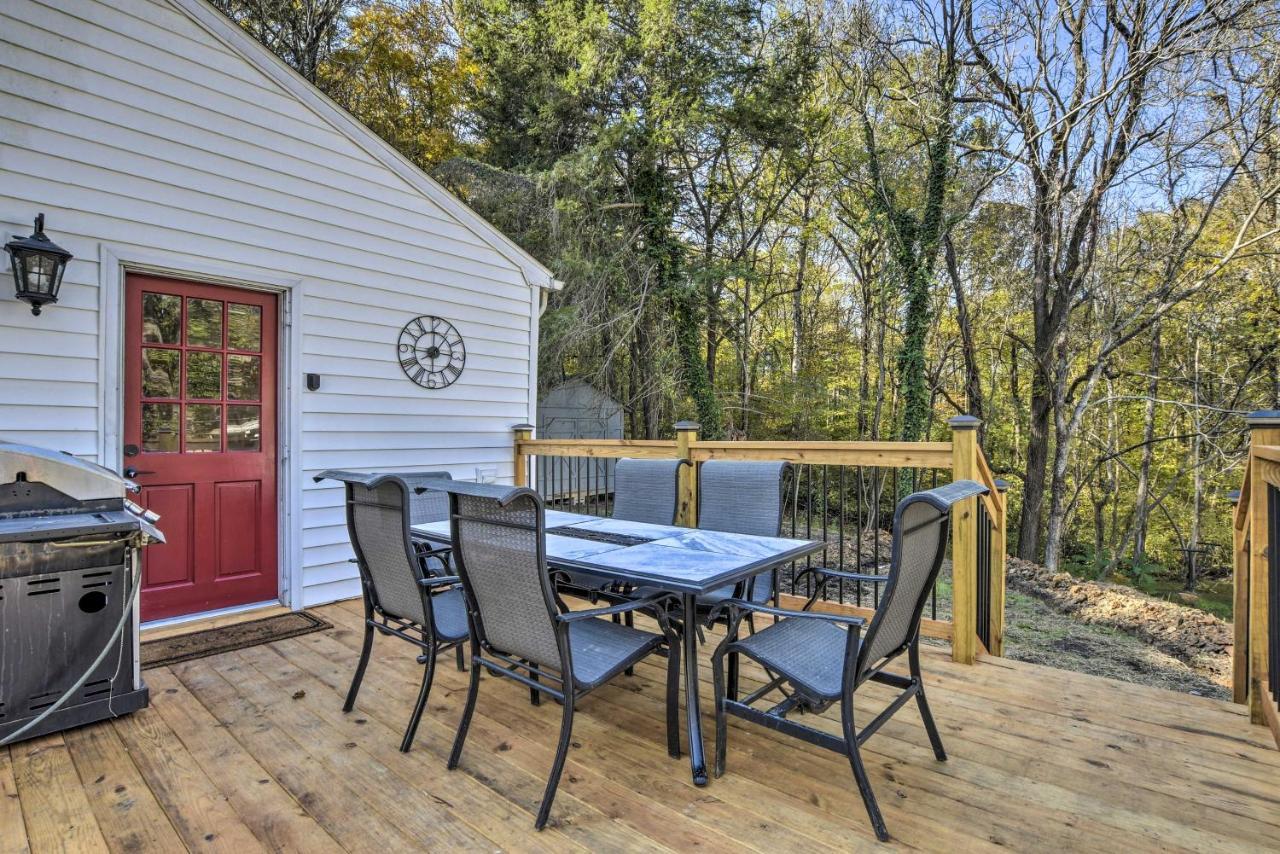 Peaceful Renovated Home With Deck On Half Acre! Asheboro Exterior photo