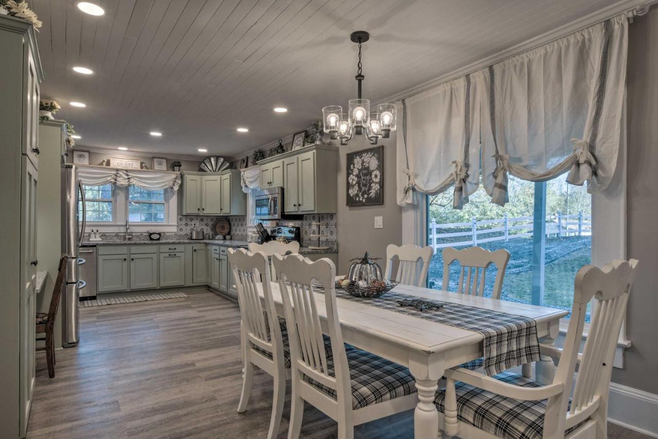 Peaceful Renovated Home With Deck On Half Acre! Asheboro Exterior photo